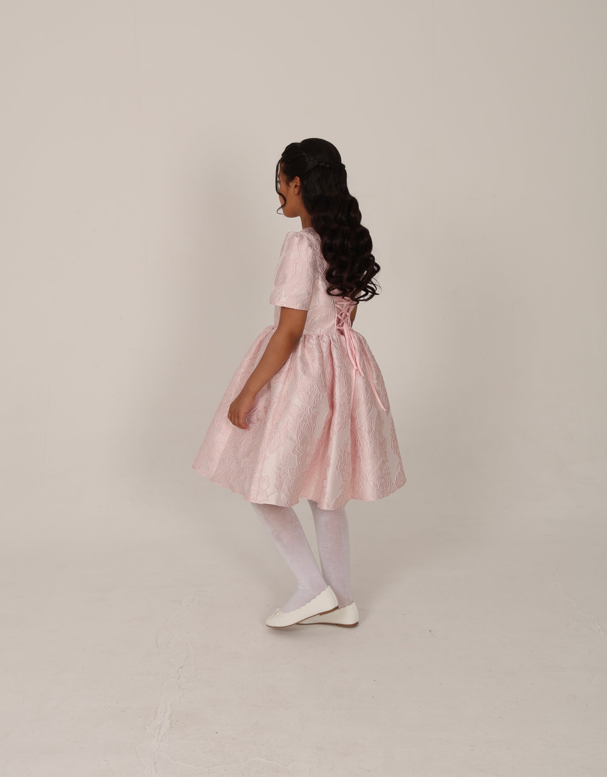 Floral-patterned soft pink jacquard dress